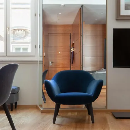 Apartment Plum Guide - Chestnut