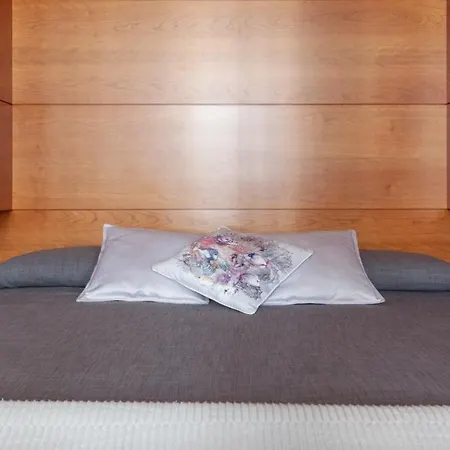 Apartment Plum Guide - Chestnut